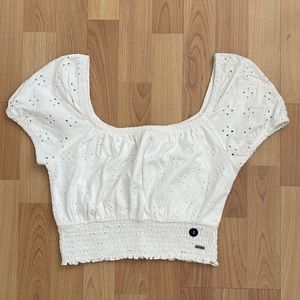 Brand new Hollister crop top. Never been worn.